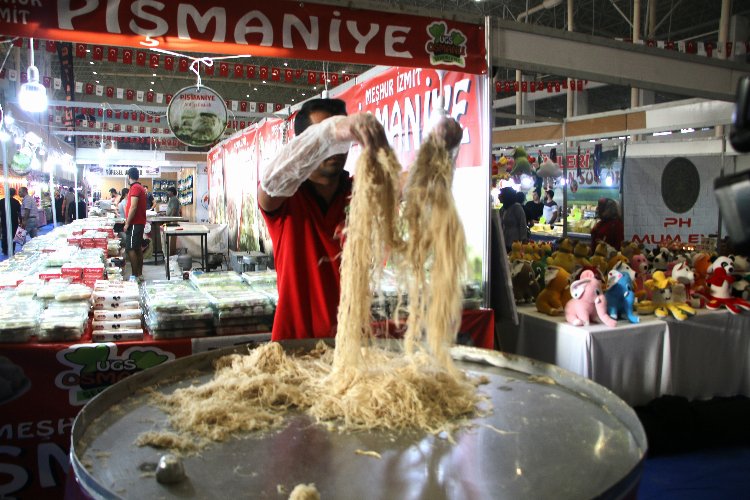 Şanlıurfa 9. Gıda, Yöresel Ürünler ve Hediyelik Eşya Fuarı Açıldı