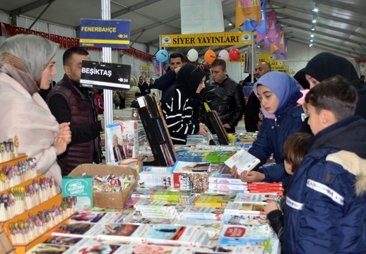 Muş'ta düzenlenen "1. Kitap Günleri Fuarı" Sona Erdi